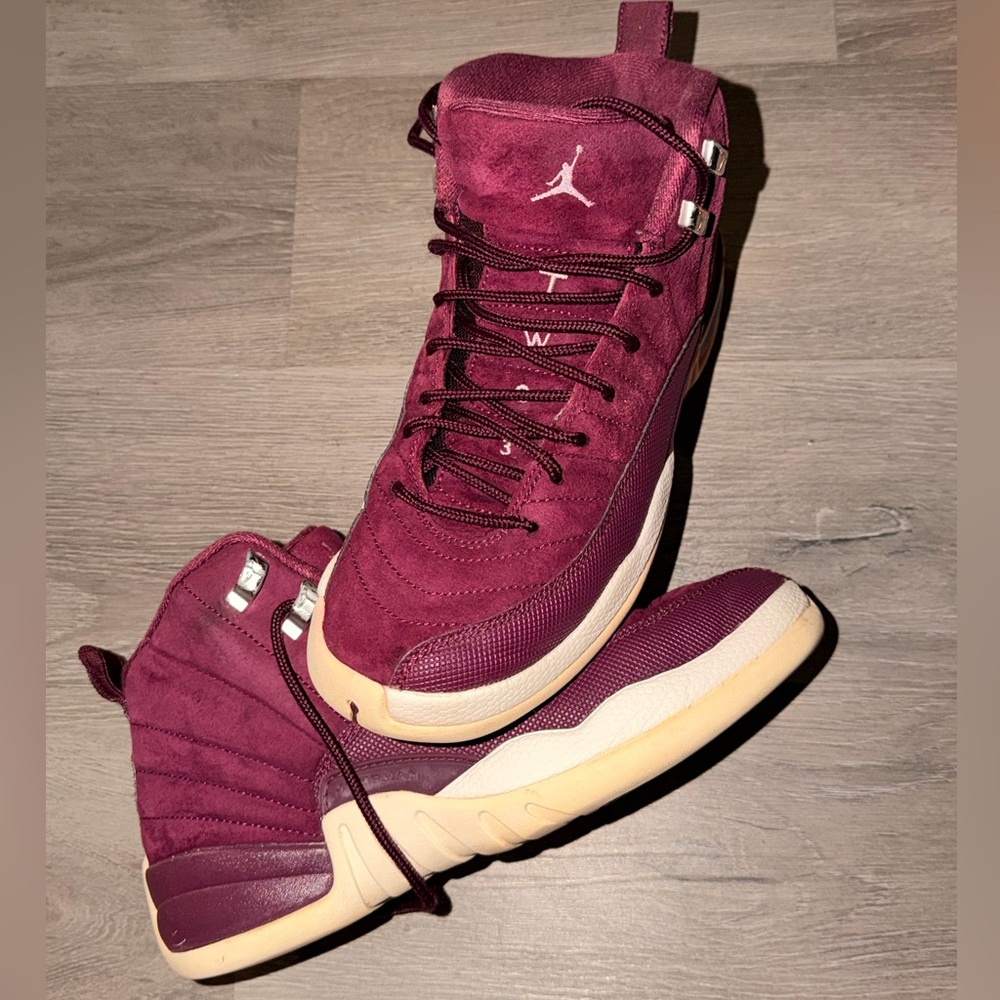 Jordan 12 Bordeaux